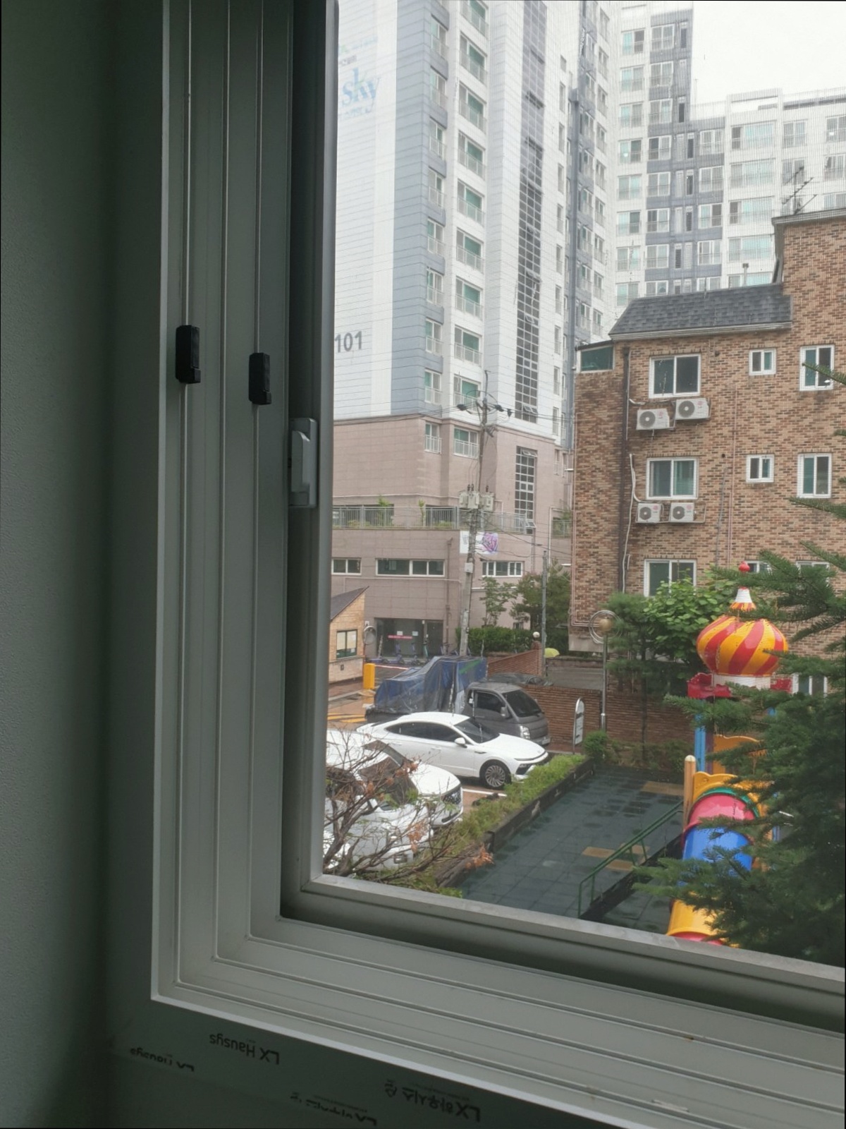 인천 연수구 송도동 방충망교체 시공사진 2