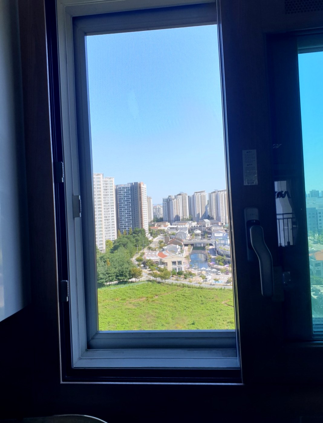 세류동 방충망 시공 사진